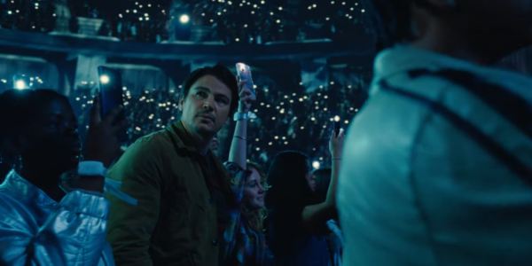 "Armadilha": trailer do novo filme de M. Night Shyamalan com Josh Hartnett. Confira agora.